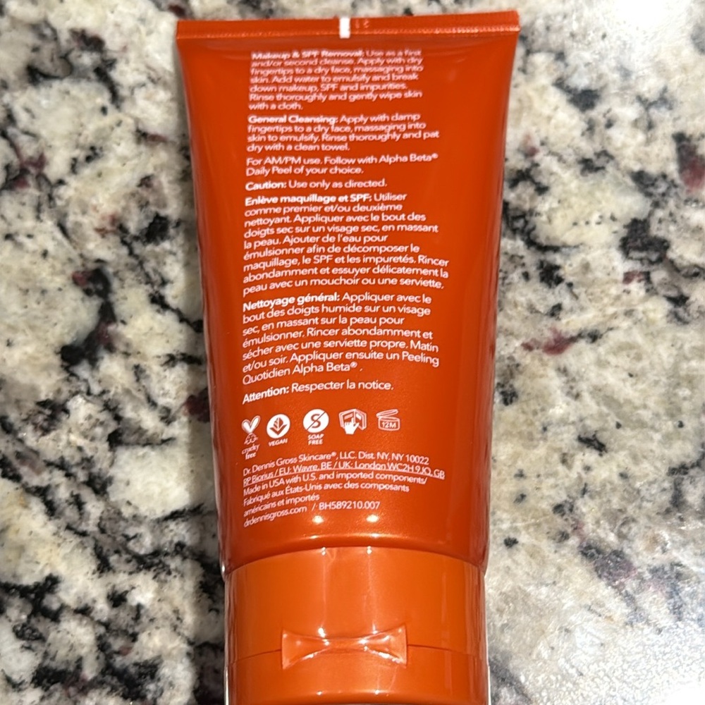 Dr. Dennis Vitamin C Creamy Cleansing Oil New in Box SEALED! - Picture 6 of 11
